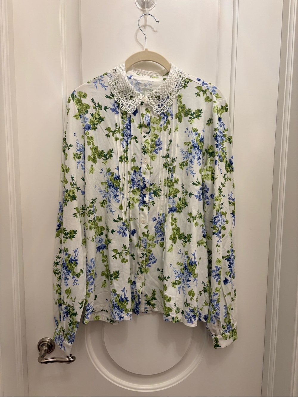 Lands' End White Floral Button-Down Blouse with Lace Collar